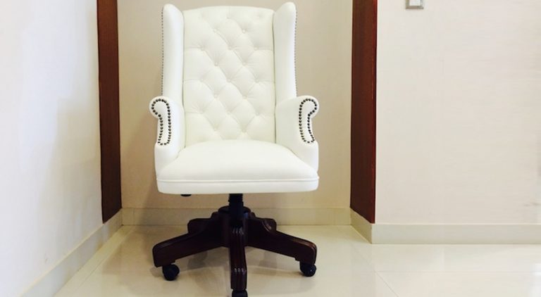 Senator Chair - Snow White Nappa - Karlsson Seating